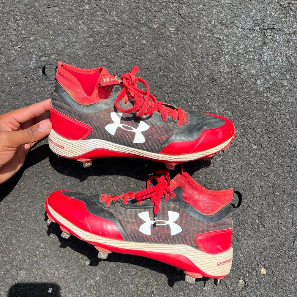 Under Armour Red and Black Baseball Cleats Size 9.5 - Picture 9 of 9